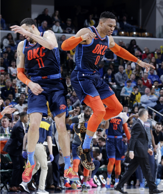 荷甲赛程吃紧；圣安东尼奥马刺集结日更衣室发声；态度坚定；团队化学反应显著的简单介绍-爱游戏体育